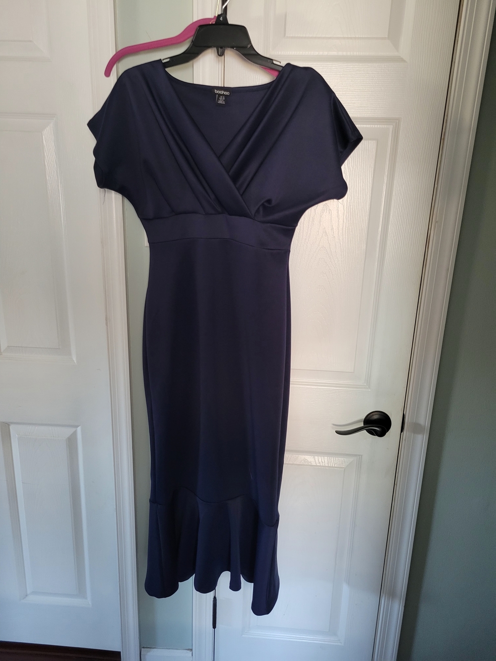 boohoo Navy Short-Sleeve V-Neck Midi Dress
